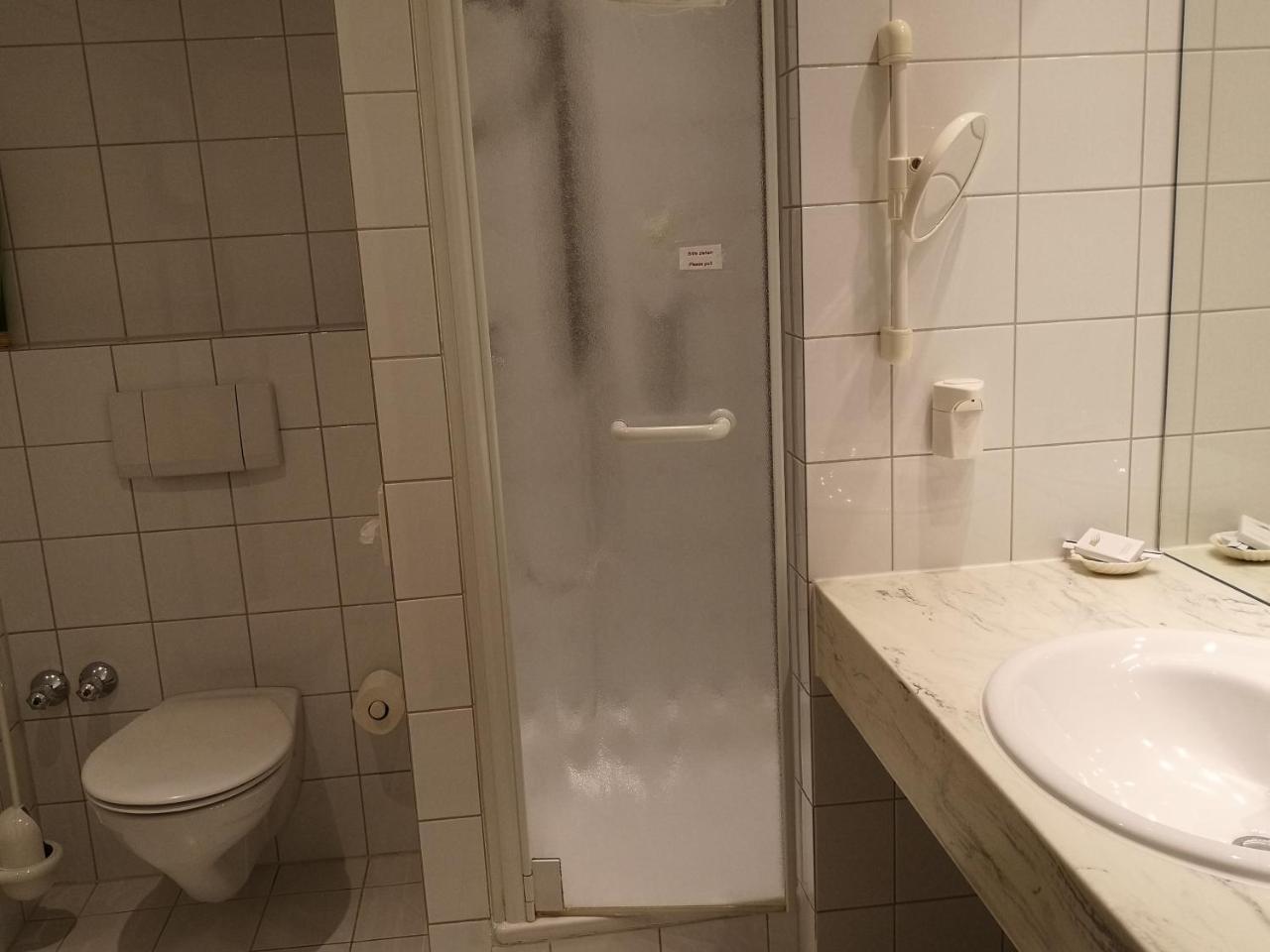 Main Hotel Eckert 3 Margetshoechheim Экстерьер фото